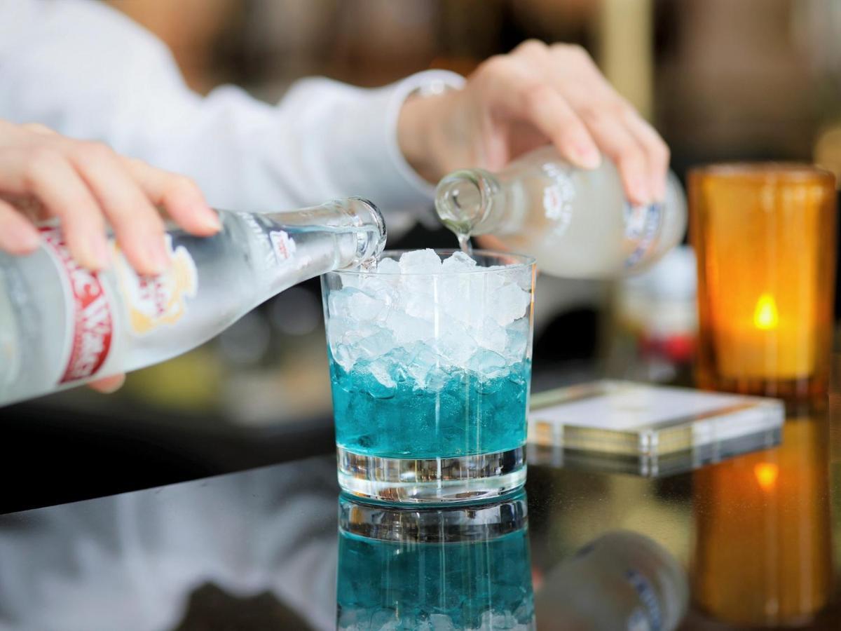Hyatt Regency Yokohama Hotel Yokohama  Exterior photo Blue Hawaii cocktail