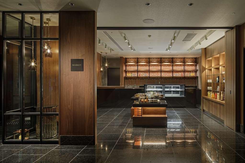 Hyatt Regency Yokohama Hotel Yokohama  Interior photo The lobby of the hotel